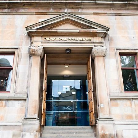 The Pipers' Tryst Hotel Glasgow Bagian luar foto