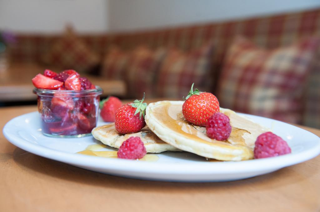 The Pipers' Tryst Hotel Glasgow Bagian luar foto